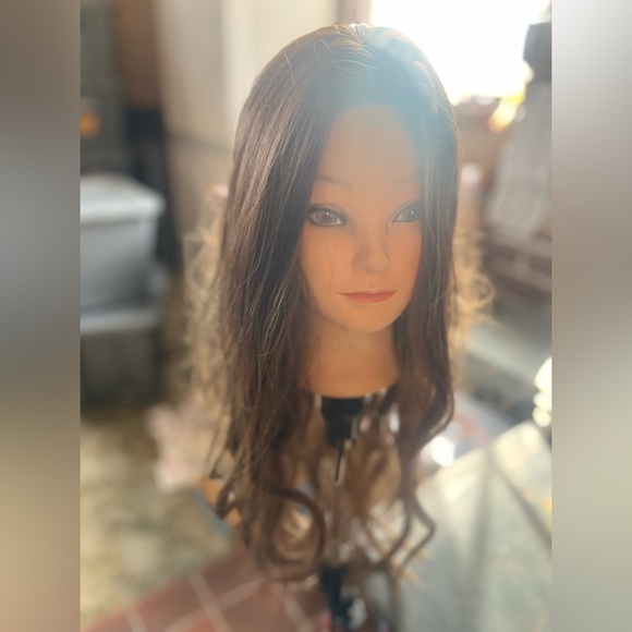 Wig - Picture 4 of 6